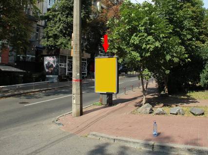 Ситилайт A в Киеве, 1.8x1.2  Паньківська вул. 27/78 - вул. Жилянська, в сторону вул. Саксаганського фото 1
