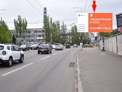 Призма A в Киеве, 3x6  Лугова вул. - вул. Бережанська, на світлофорі, в сторону ТРЦ "Караван" - 180433 фото 1