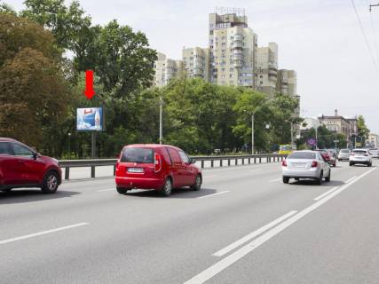 Бэклайт  в Киеве, 2.3x3.14  просп. Берестейський (Перемоги)., навпроти Медуніверситету ім. Богомольця, в сторону ст. м. «Шулявська», з центру фото 1
