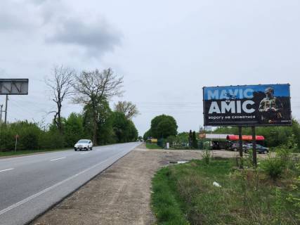 Билборд A в Чернієві, 3x6  Автошлях Т0906, між с. Черніїв та Березівка, виїзд з міста фото 1