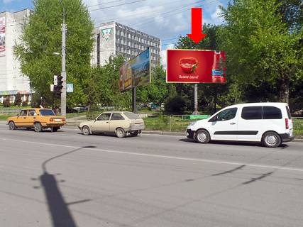 Билборд  в Тернополе, 3x6  15-го Квітня вул. / Стуса вул., біля супермаркету "Сільпо", ринку, з центру фото 1