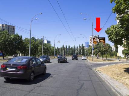 Билборд  в Киеве, 3x6  Гайдай вул., 10, в сторону вул. Героїв Дніпра фото 1