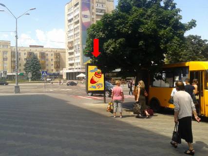 Ситилайт  в Житомире, 1.8x1.2  Київська вул., 2 / Соборна пл., біля центру обслуговування абонентів МТС фото 1