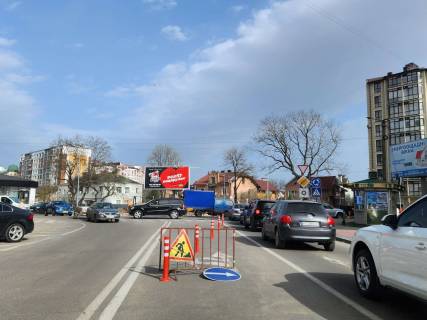 Призма A в Ивано-Франковске, 3x6  Довга вул. - Берегова (Конєва) вул., (2), у бік ТЦ "Панорама Плаза" - 528560 фото 1