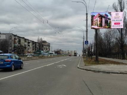 Видеоборд A в Киеве Воскресенський (Перова б-р) проспект., 42, навпроти, прайс за трансляцію ролика 10 сек 1вихід/90 сек, з 0:00 до 23:59 - 398692 фото 1