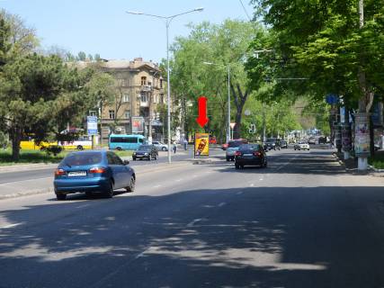 Сiтiлайт A у Одесі, 1.8x1.2  Лесі Українки просп. (Гагаріна просп.). / Шевченка пр., роздільник, №1, від Сегедської вул. Фото 1
