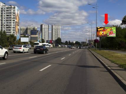 Призма  в Киеве, 3x6  Бажана пр., 7 навпроти, в сторону ст.м. "Вирлиця", з центру - 446098 фото 1