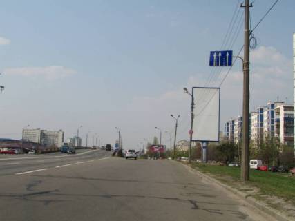 Бэклайт A в Киеве Братиславська вул., 20, роздільник, в сторону Троєщини фото 1