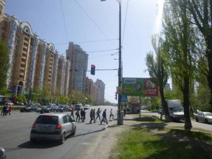 Prismatron, Prism A in Kyiv Geroev Stalingrada av., 3/12, na svetofore, naprotiv supermarketov NOVUS, ATB, v storonu av. Bandery - 197065 Photo 1