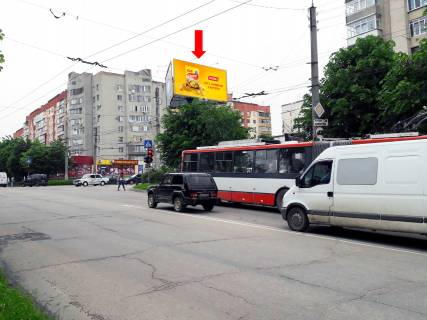 Билборд  в Черновцах, 3x6  Героїв Майдану вул. (кол. Червоноармійська вул.), 115 / Сергія Скальда (Комарова) вул., в центр фото 1
