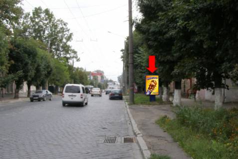 Ситилайт  в Черновцах, 1.8x1.2  Головна вул., 108, біля магазину "Ассоль", з центру фото 1