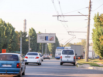Призма A в Харькове, 3x6  просп. Льва Ландау (50-річчя СРСР)., 149, в центр - 667797 фото 1