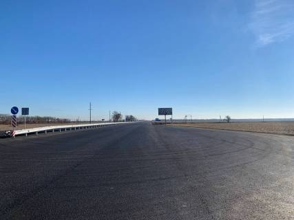 Билборд A в Новоолександрівці, 3x6  Траса М-30, Дніпро-Павлоград, поворот до с. Новоолександрівське, до м. Павлоград фото 1