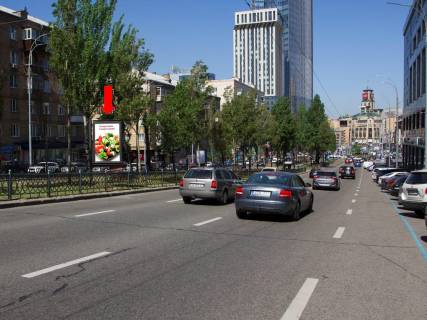 Скроллер  в Киеве, 1.8x1.2  Українки бул., 1, БЦ "Парус", в сторону вул. Хрещатик - 445549 фото 1