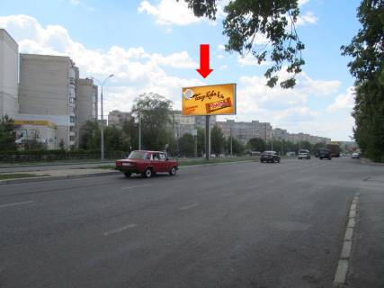 Billboard  in Vinnytsia, 3x6  Bars'ke sose / Vasuka st. (kol. Kvateka st.), bila supermarketu "METRO", iz centru Photo 1