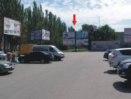 Білборд, Бігборд (Борд)  B у Кривому Розі, 3x6  Героїв АТО (кол. Димитрова) вул., 30а, зупинка біля ТЦ "Сільпо", верхній Фото 1