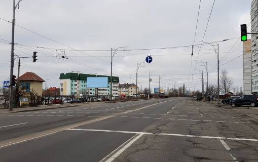 Билборд B в Киеве Драйзера вул., 40, навпроти, в сторону Радунська вул. фото 1