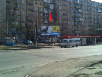 Билборд B в Кривом Роге, 3x6  Володимира Великого (кол. Мелешкіна) вул., 42, зупинка "4 дітяча лікарня", у бік пл.Артема фото 1