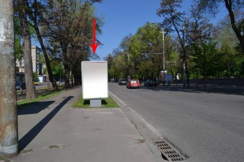 Сiтiлайт  у Дніпро (Дніпропетровськ), 1.8x1.2  Українки (кол. Пушкіна) пр., 11А - Лазаря Глоби (Сєрова, Фабра вул). Фото 1