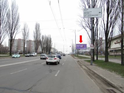 Призма  в Киеве, 3x6  Драйзера вул. - просп. Червоної Калини (Володимира Маяковського)., Кінотеатр "Флоренція", в сторону Маяковського пр. - 445976 фото 1