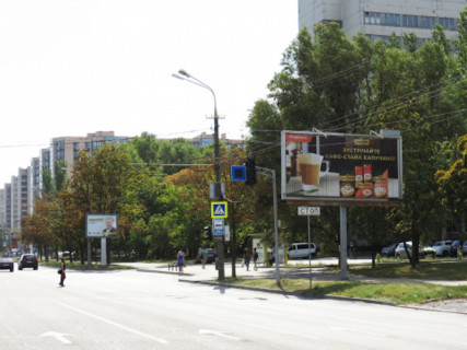 Призма A в Днепр (Днепропетровск), 3x6  Набережна Перемоги вул., 40 - 670150 фото 1