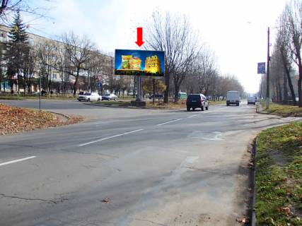 Билборд A в Калуше, 3x6  Хмельницкого вул., роздільник, центр міста фото 1