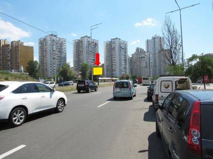 Видеоборд A в Киеве, 2.3x3.14  Дніпровська набережна вул., 49 - вул. Ахматової, роздільник, біля ТРЦ "River Mall", світлофор, в бік пр. Бажана - 291554 фото 1