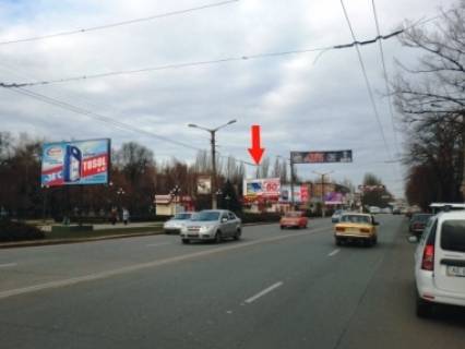 Билборд B в Кривом Роге, 3x6  Металургів пр., 22, парк Хмельницького, у бік Соборності (кол. Косіора) вул. фото 1