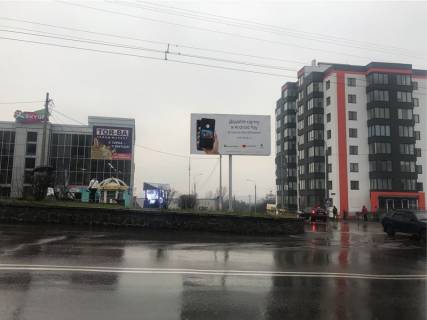 Билборд B в Ровно Богоявленська вул. (колиш. Черняка вул.) - Коновальця вул., Біля ТРЦ "Sky Up" фото 1