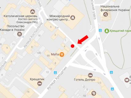 Ситилайт A в Киеве, 1.8x1.2  Хрещатик вул., 4 / Трьохсвятительська вул., в бік Незалежності пл. схема