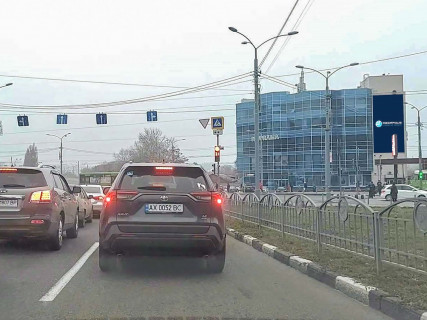 Видеоборд A в Харькове, 11.5x6  Клочківська вул., 99а, БЦ "Панорама", в центр - 667849 фото 1