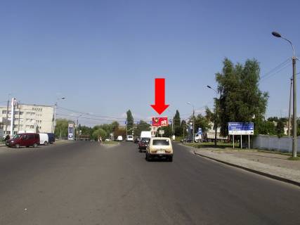 Билборд A в Луцке, 3x6  Дубнівська вул., 47 / Карпенка-Карого вул., біля АЗС "Amic", "Укрнафта", в центр фото 1