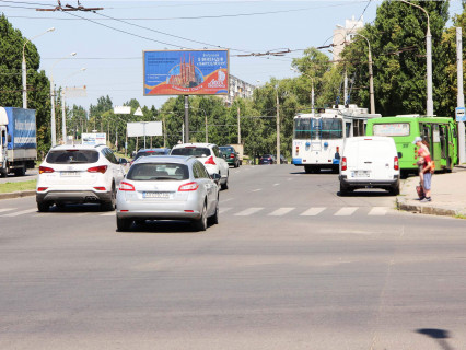 Призма A в Харькове, 3x6  просп. Льва Ландау (50-річчя СРСР)., 12, в центр - 666337 фото 1