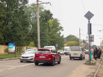 Ситилайт B в Харькове, 1.8x1.2  Весніна вул. - Сковороди (кол. Пушкінська) вул., 83 фото 1