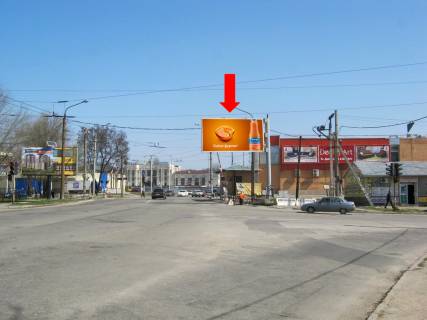 Призма A в Запорожье, 3x6  Привокзальна вул. (кол. Луначарського вул.) / Ласточкіна вул. (кол. Чапаєва вул.), біля супермаркету "Ельдорадо", в бік Соборного пр. (кол. Леніна пр.), з/д вокзалу - 18557 фото 1
