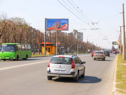 Билборд B в Харькове, 3x6  Байрона (кол. Героїв Сталінграда) пр., 146б, в центр фото 1