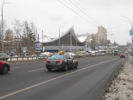 Скроллер B в Киеве Миколи Міхновського бульвар (Дружби Народів бульвар)., 21 - 214729 фото 1
