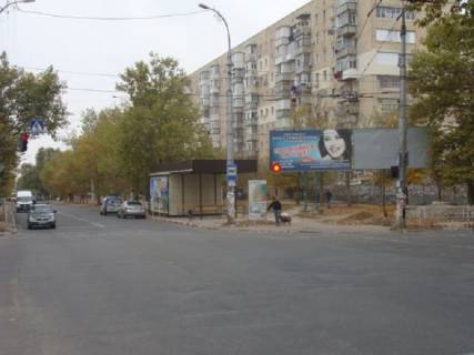 Білборд, Бігборд (Борд)  A у Херсоні Лавреньова вул. - Богуна вул. (колиш. Ілліча вул.) Фото 1