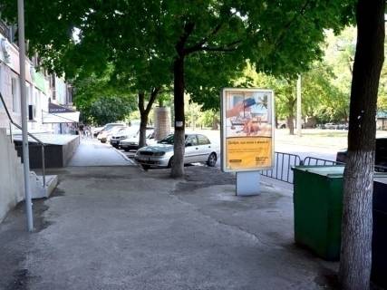 Сiтiлайт  у Дніпро (Дніпропетровськ), 1.8x1.2  Українки (кол. Пушкіна) пр., 27, піцерія "Челентано", магазин "Сім'я" Фото 1