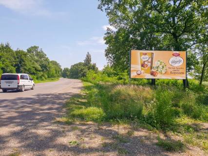 Білборд, Бігборд (Борд)  A у Зеленому Гаї, 3x6  с. Зелений Гай, з боку Чернівців Фото 1