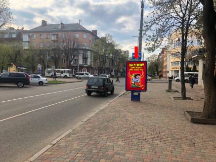 Ситилайт  в Черкассах, 1.8x1.2  Хрещатик вул., біля музею ім. Шевченка, з боку ТРЦ "Хрещатик-сіті" фото 1