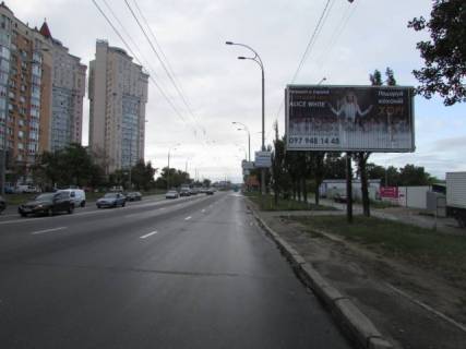 Призма A в Киеве просп. Володимира Івасюка (Героїв Сталінграда)., 4, напротив супермаркета Novus, в сторону Бандери пр. (бывш. Московський) - 214884 фото 1