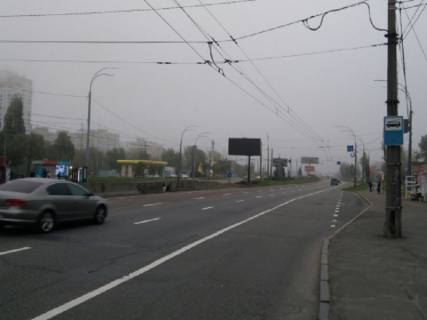 Видеоборд A в Киеве Шухевича пр. (колиш. Ватутіна пр.), роздільник, ринок "Десна", навпроти, від Північного моста, прайс за трансляцію ролика 10 сек 1вихід/90 сек, з 0:00 до 23:59 - 297170 фото 1