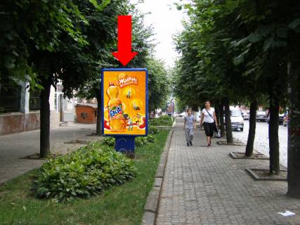 Ситилайт  в Черновцах, 1.8x1.2  Героїв Майдану вул. (кол. Червоноармійська вул.), 3, біля центру сучасного мистецтва "Бункер" фото 1
