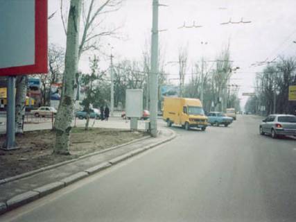 Ситилайт B в Херсоне Ушакова пр. - Театральна (Горького) вул. фото 1