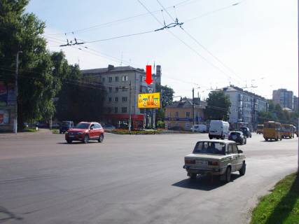 Prismatron, Prism  in Zhytomyr, 3x6  Kiivs'ka st. / Petluri st. (kol. Borodia st.), bila avtovokzalu, na svitlofori, v centr - 446581 Photo 1