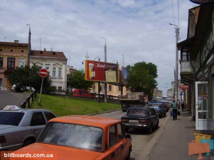 Билборд B в Черновцах Головна вул. - Сагайдачного вул. фото 1