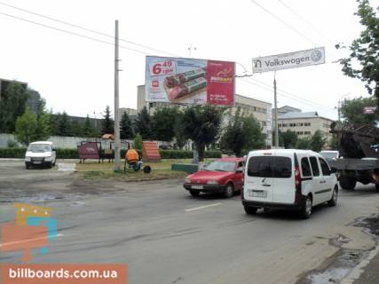 Билборд B в Черновцах, 3x6  Хотинська вул., 41, до ТРЦ Панорама фото 1