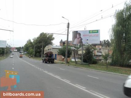 Билборд A в Черновцах Героїв Майдану вул. (колиш. Червоноармійська вул.), біля АЗС "Укрнафта", виїзд з міста фото 1