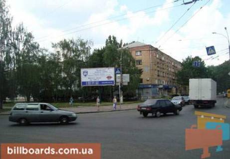 Призма  в Чернигове Івана Мазепи (Щорса) ул., ул. Любецкая, НК "Монарх" - 81382 фото 1